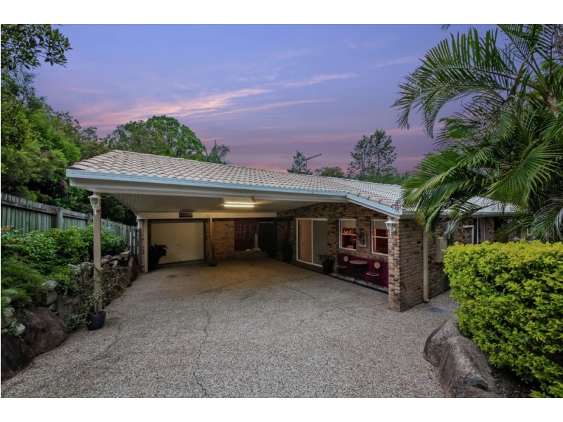 30 Leatherwood Drive, Arana Hills QLD 4054