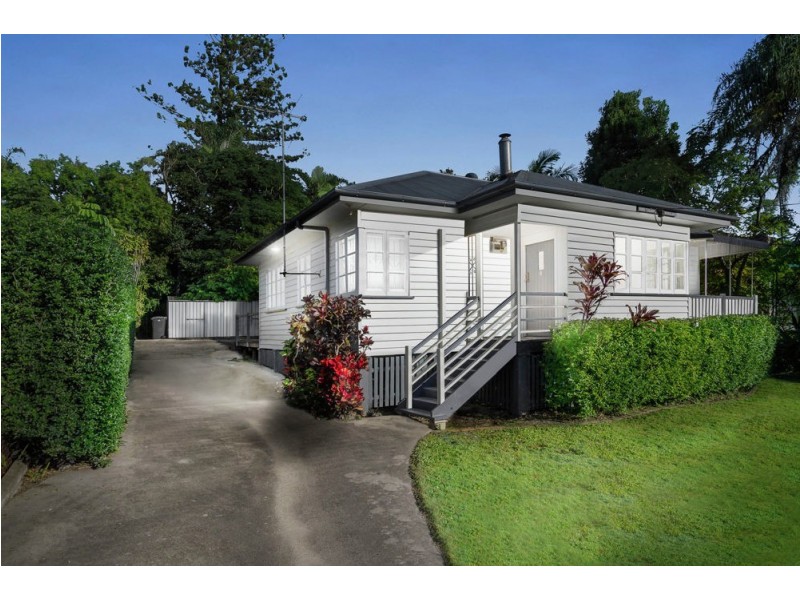 8 Doorey Street, Keperra QLD 4054