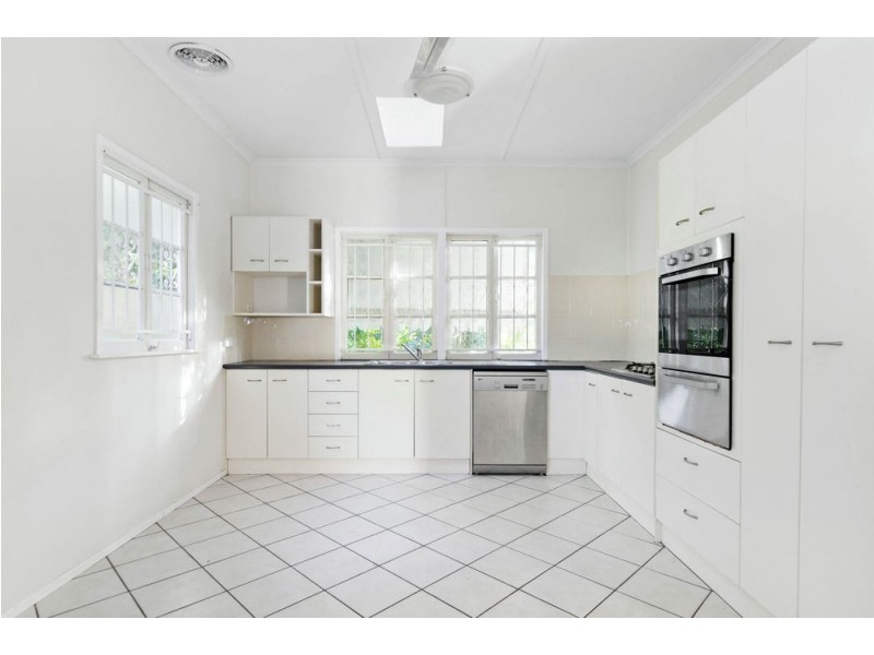 8 Doorey Street, Keperra QLD 4054