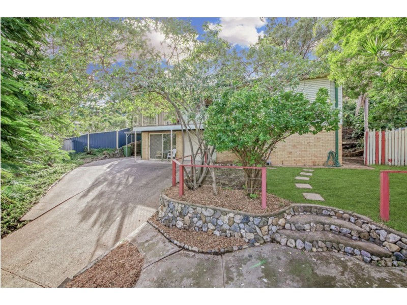 3 Formosa Court, Everton Hills QLD 4053