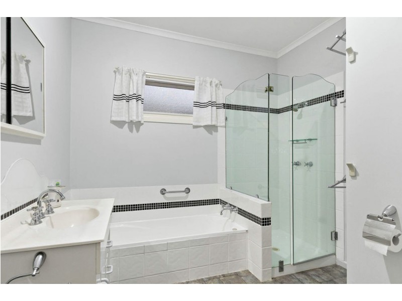 35 Hudson Avenue, Mitchelton QLD 4053