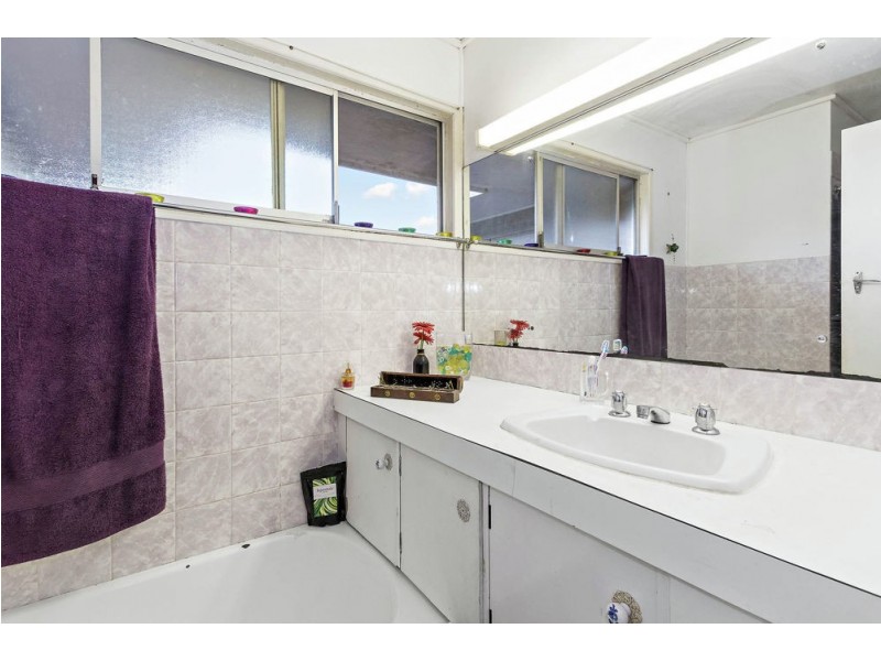 7 Camden Court, Arana Hills QLD 4054