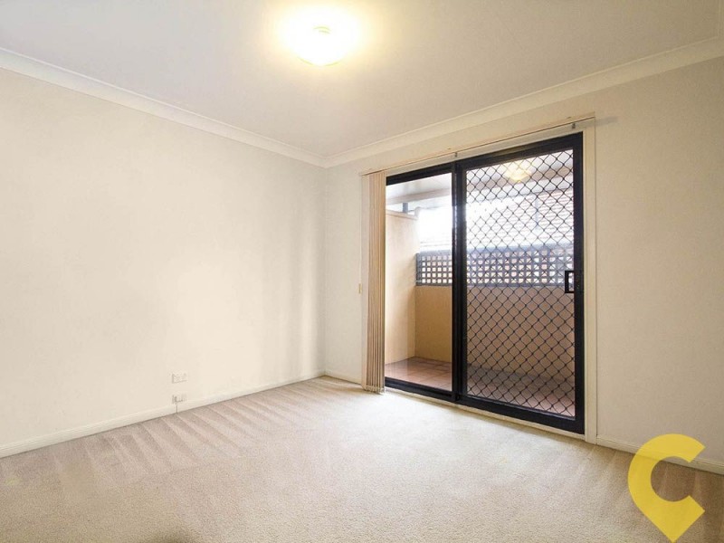 2/15 Osborne Road, Mitchelton QLD 4053