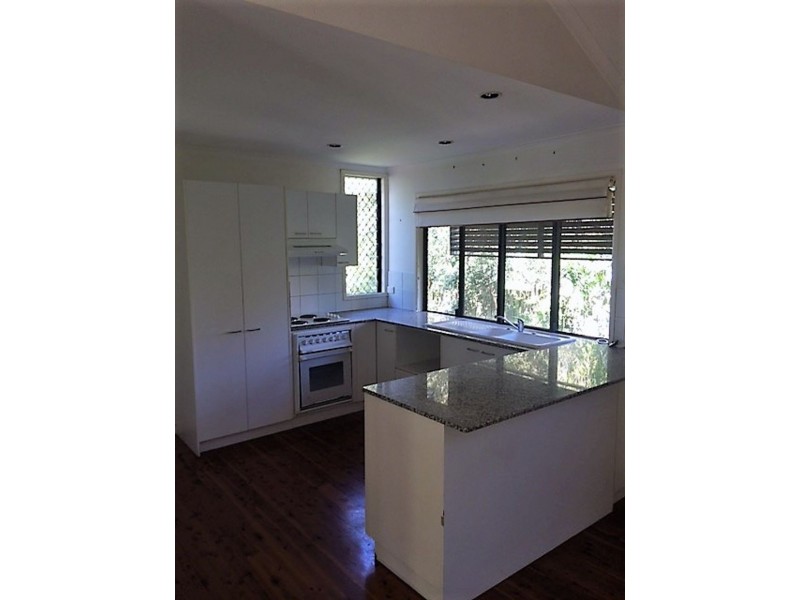 2/38 Dinterra Ave, Ferny Hills QLD 4055