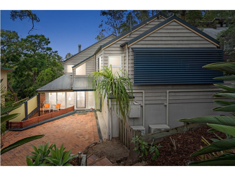 13 Wirlpana Avenue, Ferny Hills QLD 4055