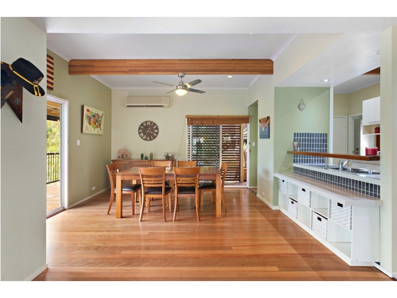 13 Wirlpana Avenue, Ferny Hills QLD 4055