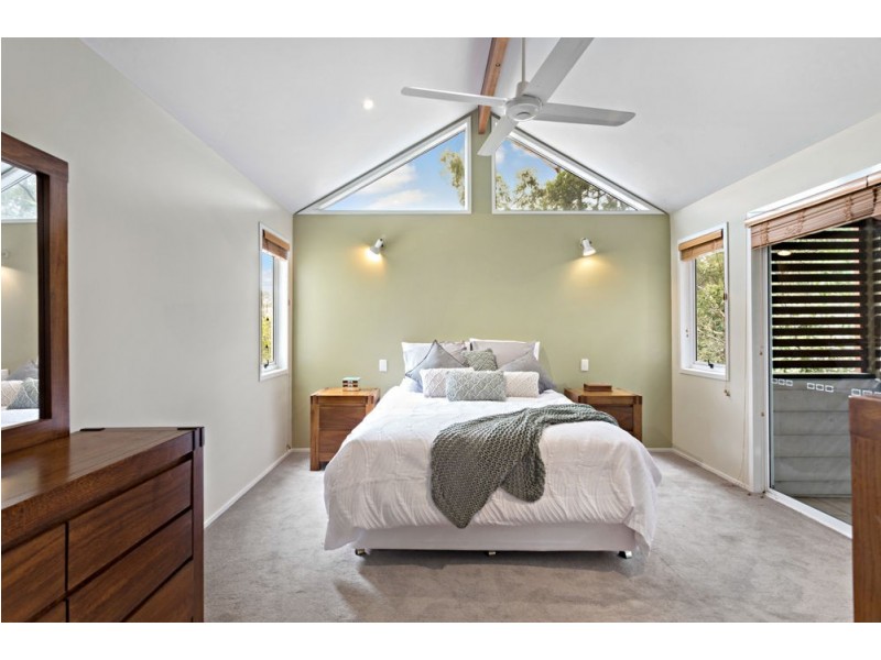 13 Wirlpana Avenue, Ferny Hills QLD 4055
