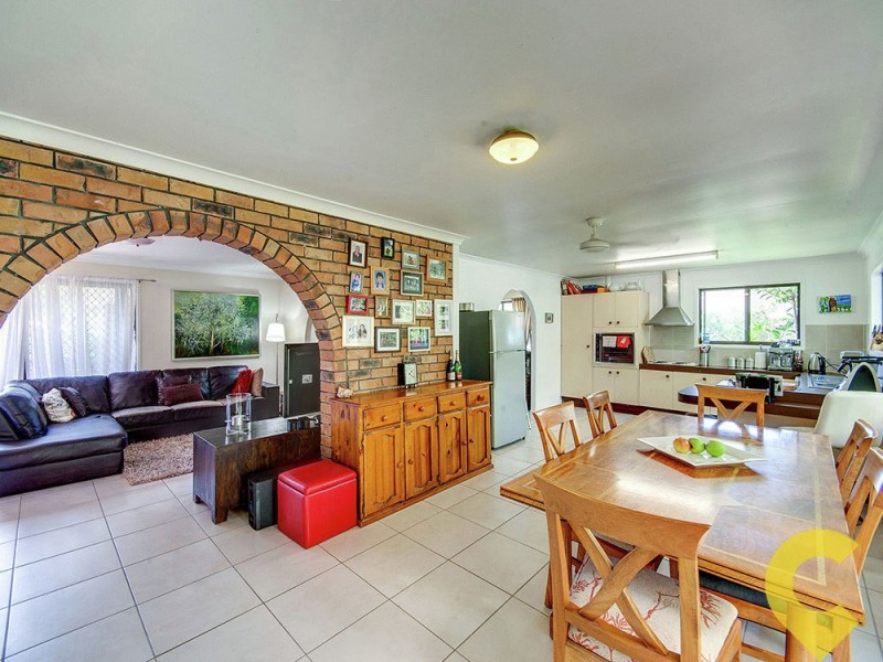 6 Nyora Street, Everton Hills QLD 4053