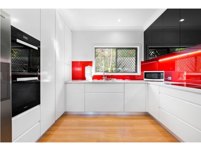 7 Bluewood Court, Ferny Hills QLD 4055