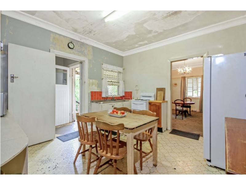 558 Waterworks Road, Ashgrove QLD 4060