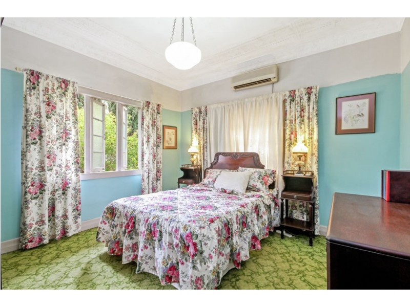 558 Waterworks Road, Ashgrove QLD 4060