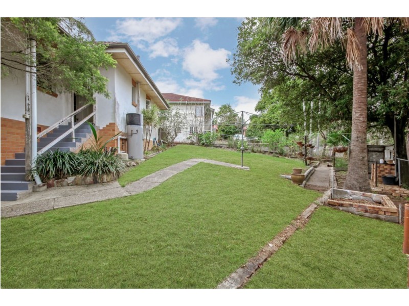 558 Waterworks Road, Ashgrove QLD 4060