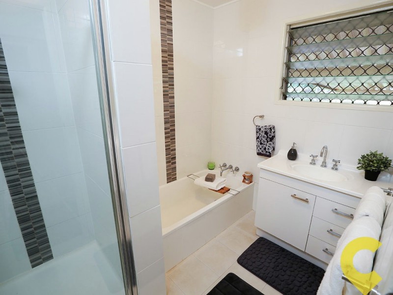 26 Amaroo Ave, Ferny Hills QLD 4055