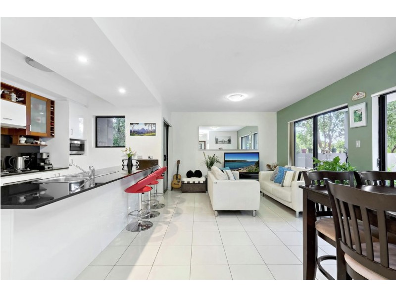 4/233 Gympie Road, Kedron QLD 4031