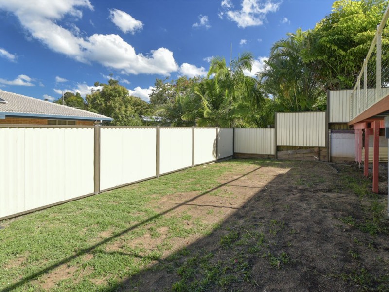15 Dooloo Crescent, Ferny Hills QLD 4055