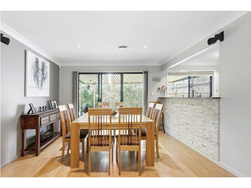 9 Coolgardie Court, Arana Hills QLD 4054