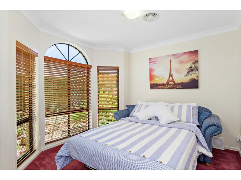 9 Coolgardie Court, Arana Hills QLD 4054