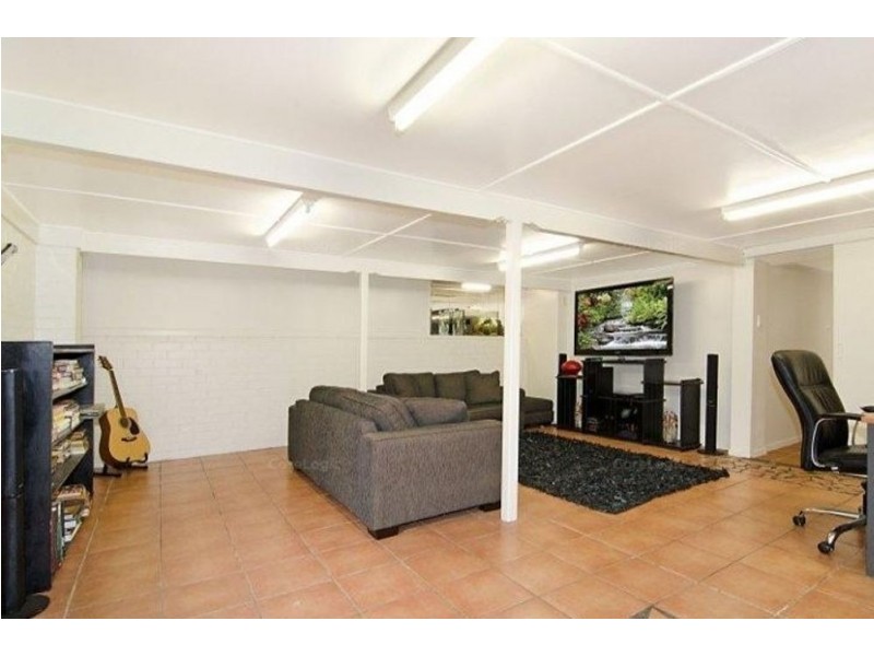 10 Lemm Street, Everton Hills QLD 4053