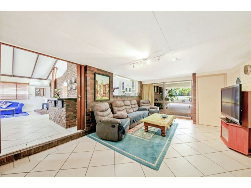 48 Ferny Way, Ferny Hills QLD 4055