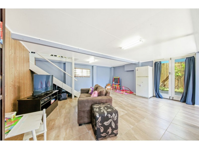 14 Patricks Road, Arana Hills QLD 4054