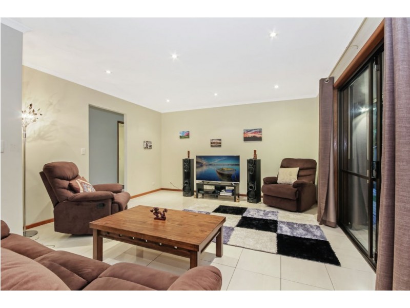 5 Eveleigh Street, Arana Hills QLD 4054