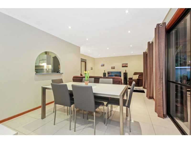 5 Eveleigh Street, Arana Hills QLD 4054