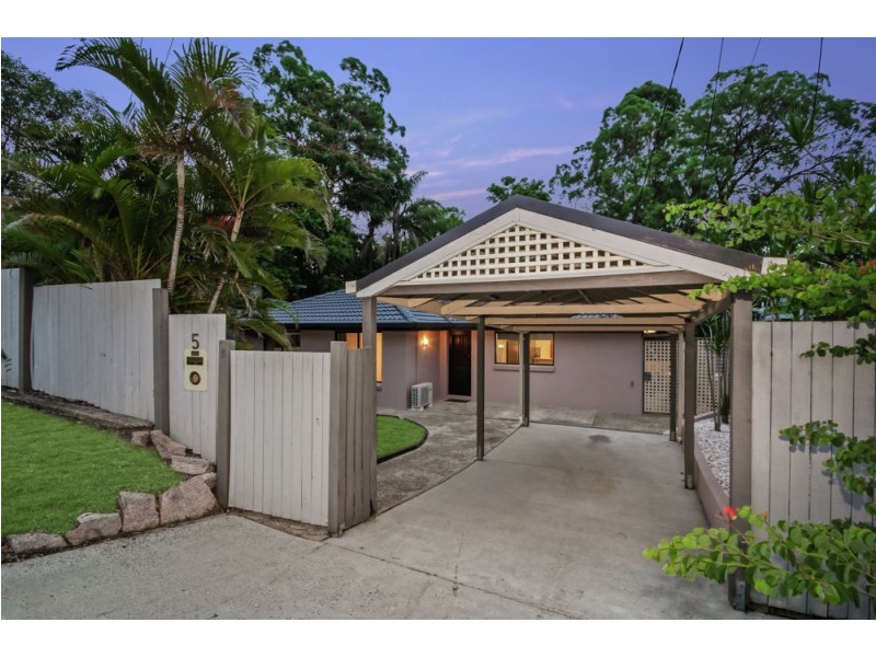 5 Eveleigh Street, Arana Hills QLD 4054