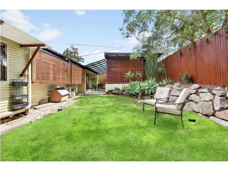 3 Plucks Road, Arana Hills QLD 4054