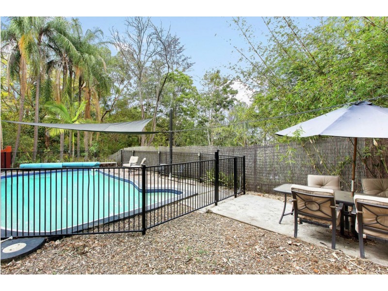 3 Plucks Road, Arana Hills QLD 4054