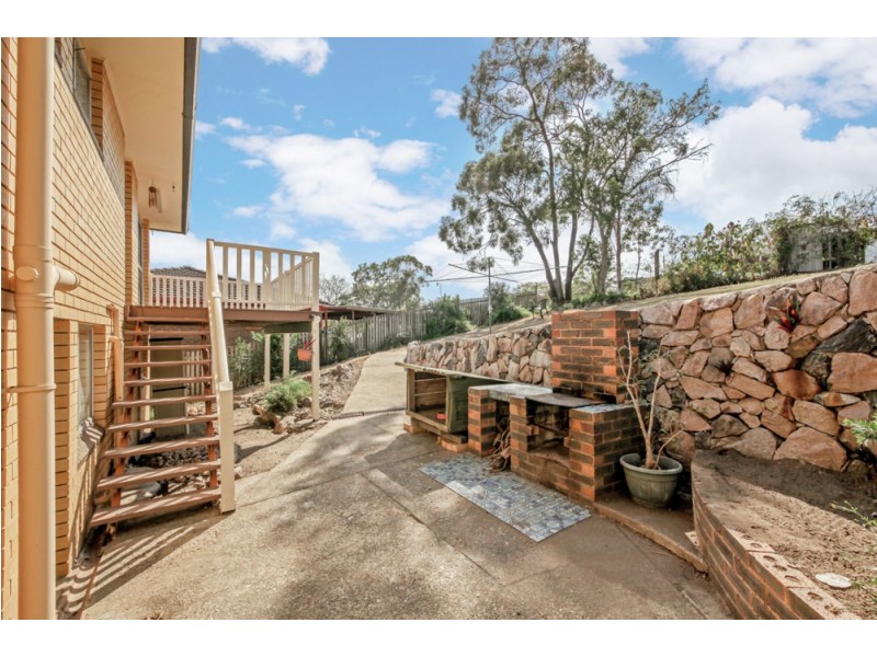 10 Tombondan Crescent, Ferny Hills QLD 4055