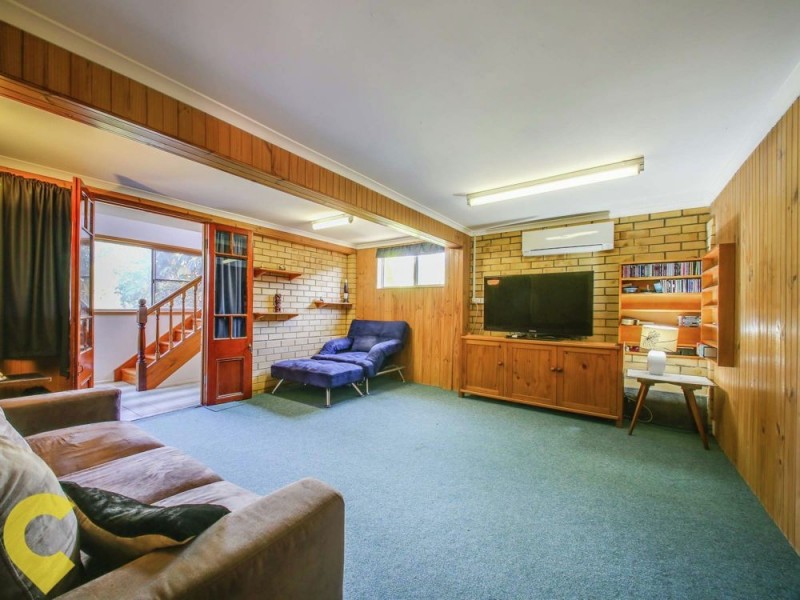 10 Tombondan Crescent, Ferny Hills QLD 4055