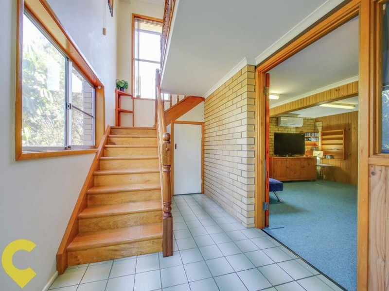 10 Tombondan Crescent, Ferny Hills QLD 4055