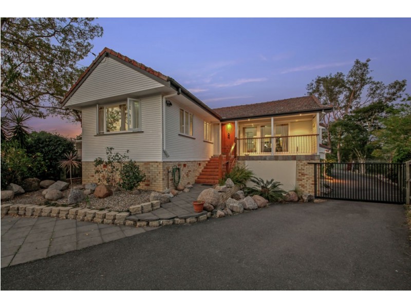 17 Greenhill Street, Everton Park QLD 4053