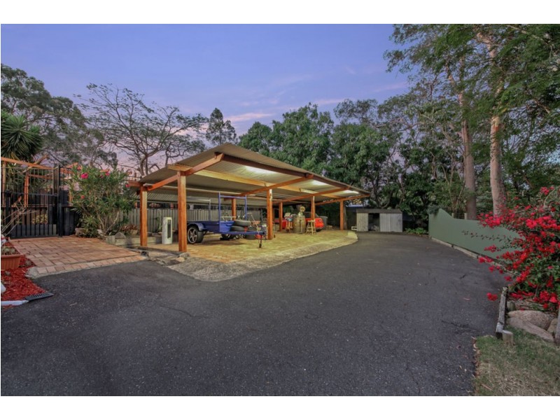 17 Greenhill Street, Everton Park QLD 4053