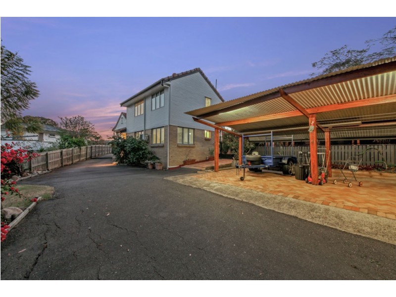 17 Greenhill Street, Everton Park QLD 4053