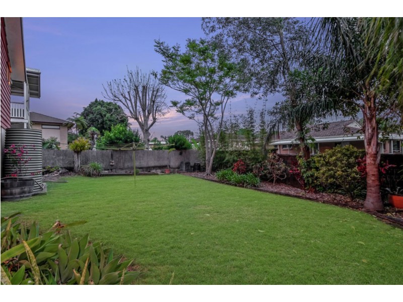 100 Kylie Avenue, Ferny Hills QLD 4055