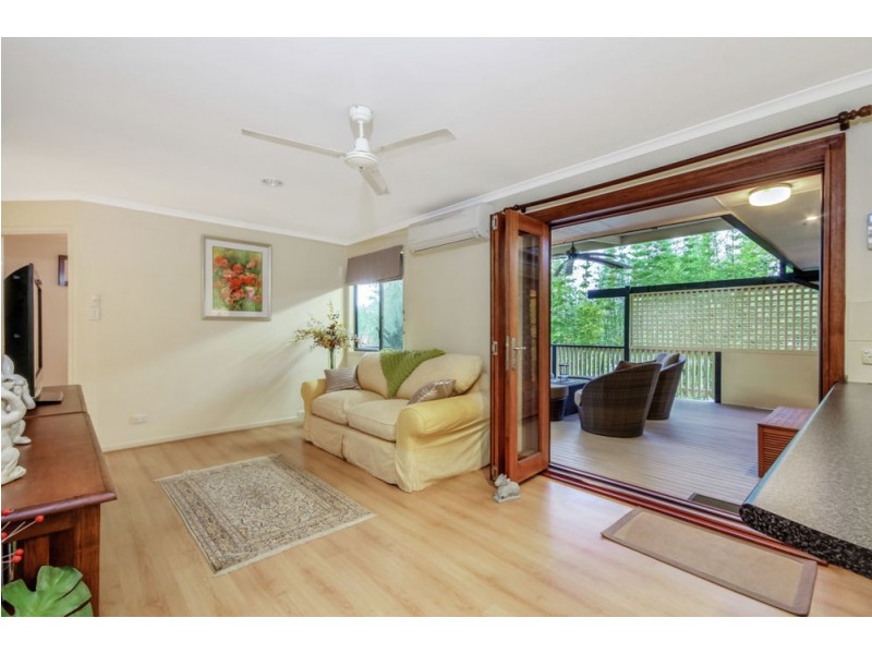 100 Kylie Avenue, Ferny Hills QLD 4055