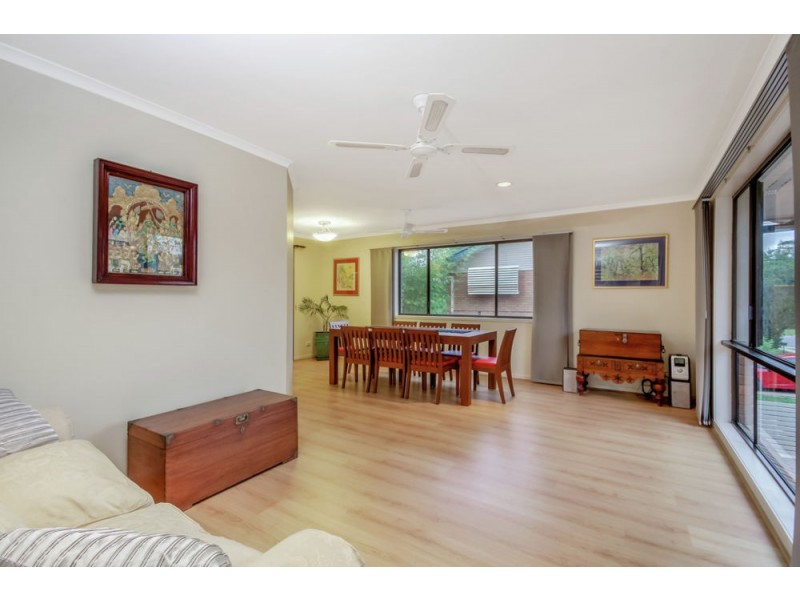 100 Kylie Avenue, Ferny Hills QLD 4055