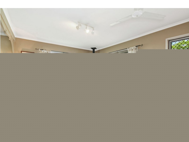 8 Wirlpana Avenue, Ferny Hills QLD 4055