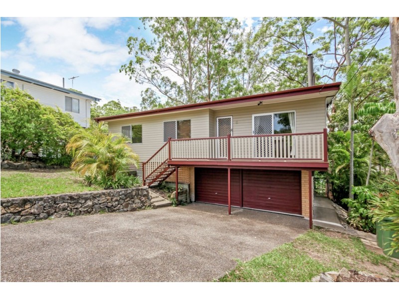 8 Wirlpana Avenue, Ferny Hills QLD 4055