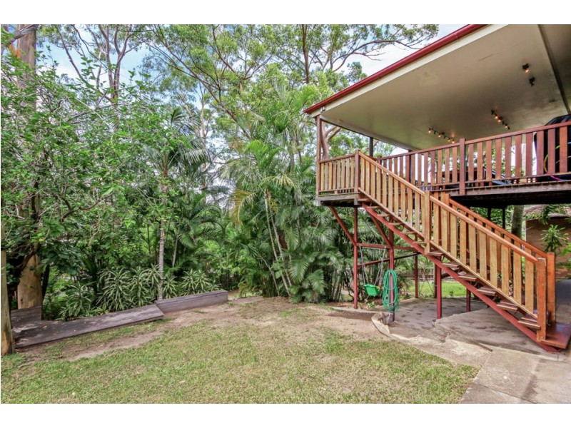 8 Wirlpana Avenue, Ferny Hills QLD 4055