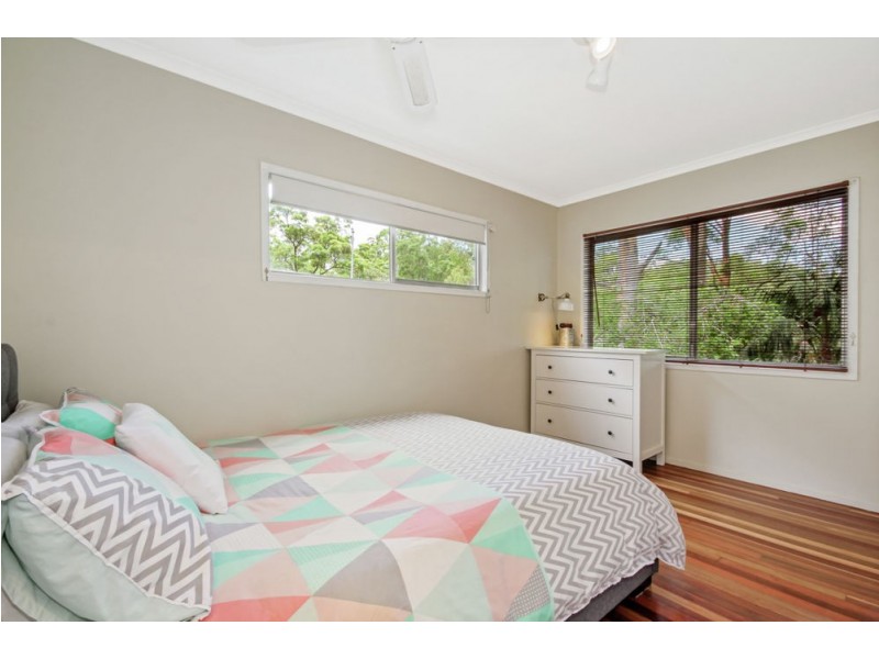 8 Wirlpana Avenue, Ferny Hills QLD 4055