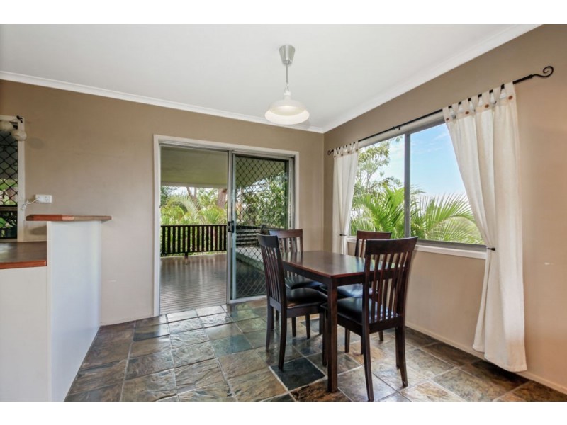 8 Wirlpana Avenue, Ferny Hills QLD 4055