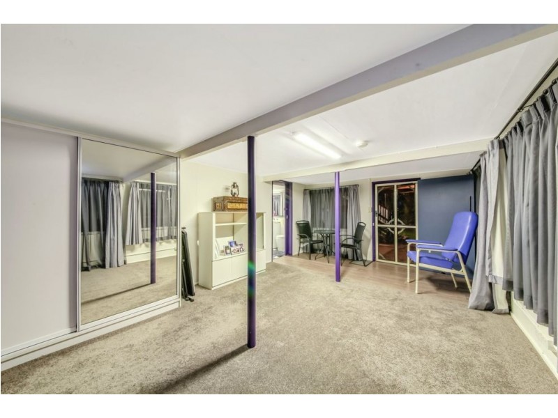 20 Jane Street, Arana Hills QLD 4054