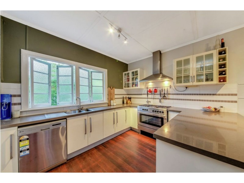 19 Dawson Parade, Keperra QLD 4054