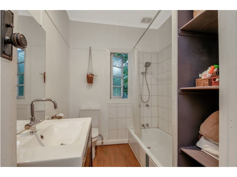 19 Dawson Parade, Keperra QLD 4054