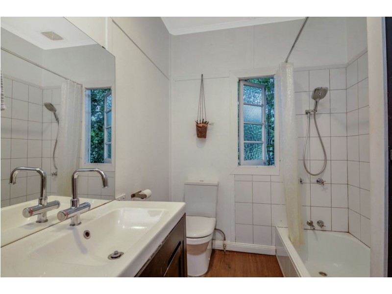 19 Dawson Parade, Keperra QLD 4054