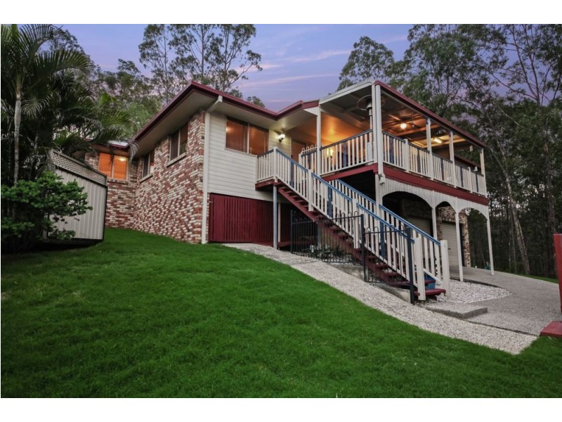 32 Selkirk Crescent, Ferny Grove QLD 4055