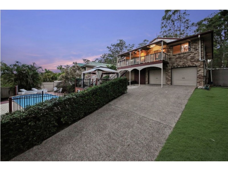 32 Selkirk Crescent, Ferny Grove QLD 4055