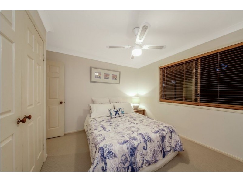 32 Selkirk Crescent, Ferny Grove QLD 4055